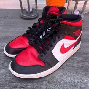 Nike Air Jordan 1 Mid Bred Toe Red Black White Sneakers